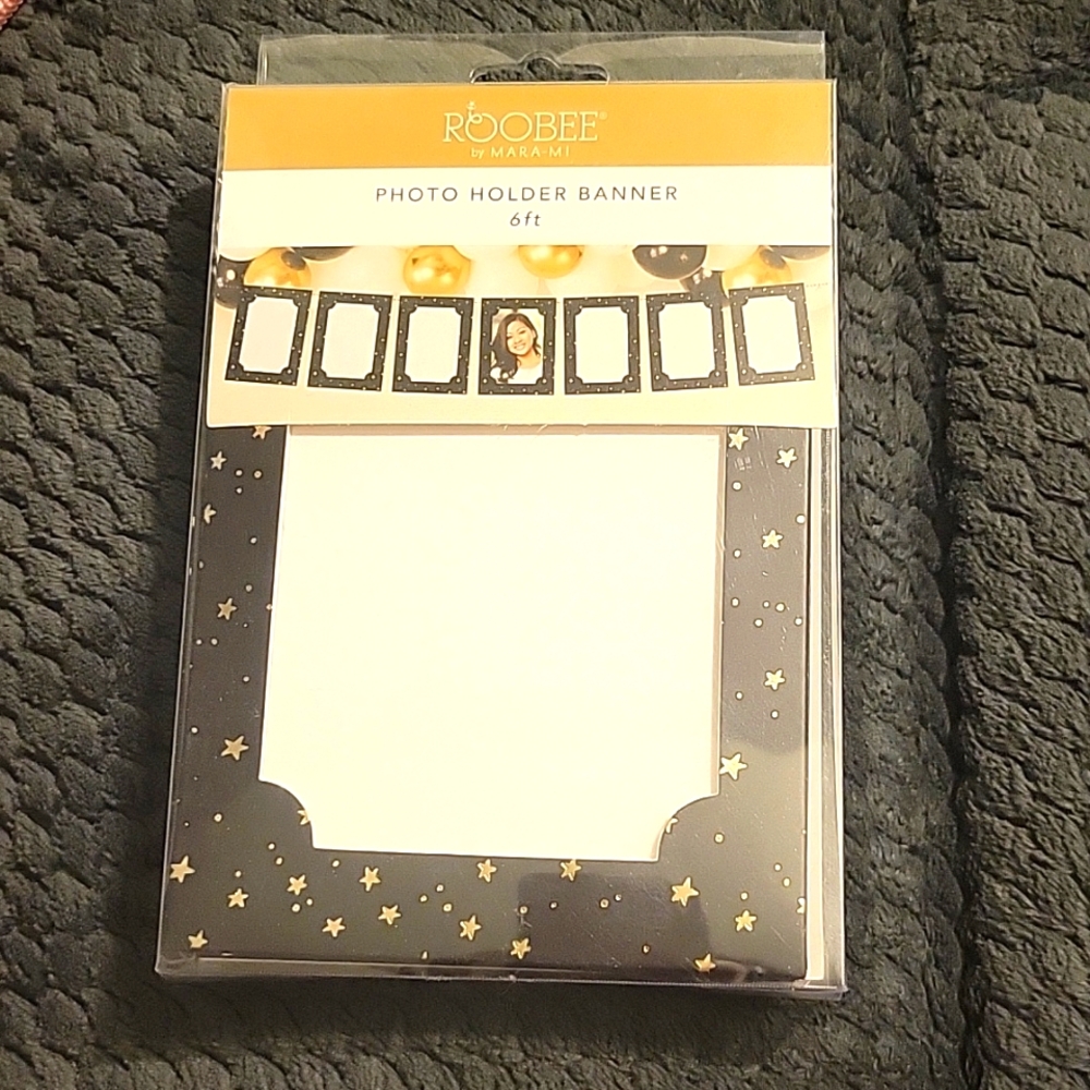 Photo holder banner